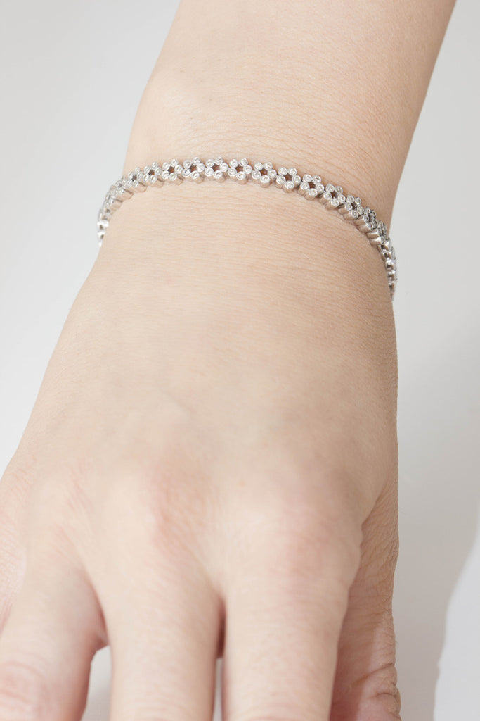 Flower Shaped Diamond 18K White Gold Bracelet - OUT OF STOCK