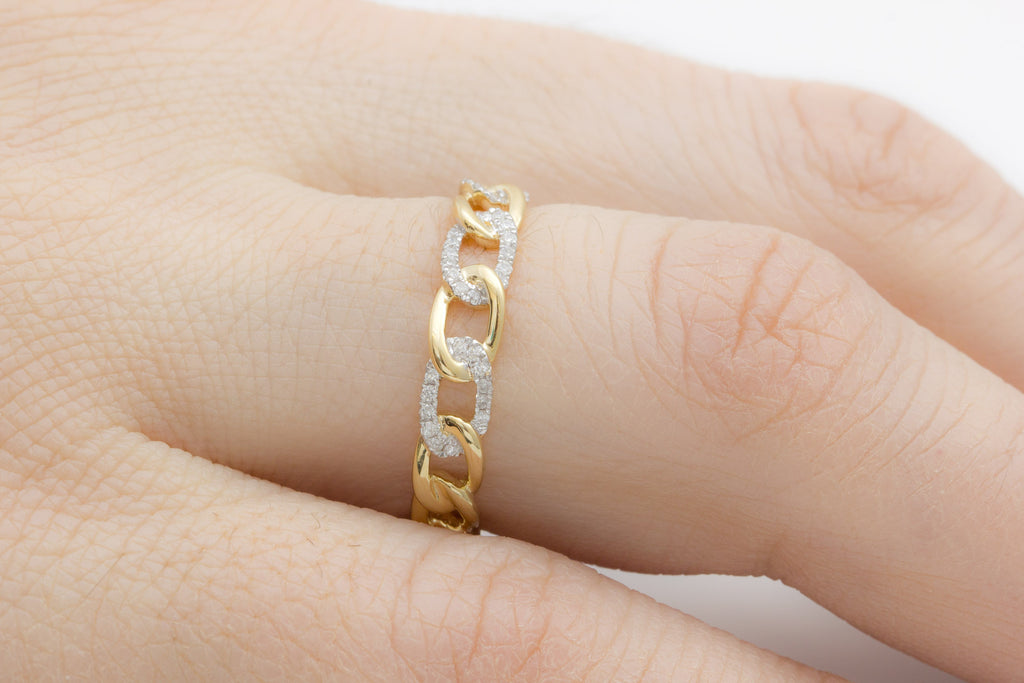 Linked Diamond 18K Yellow Gold Ring