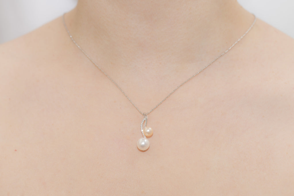 Treble Clef Shaped Pearl and Diamond 18K White Gold Pendant