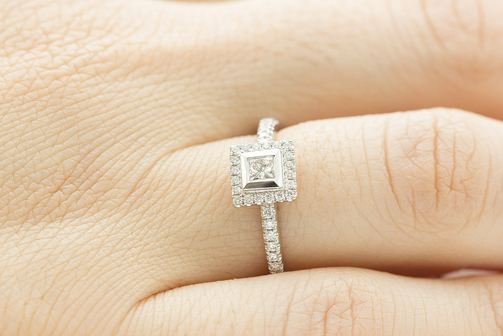 Rub Over Princess Cut Halo Diamond 18K White Gold Ring
