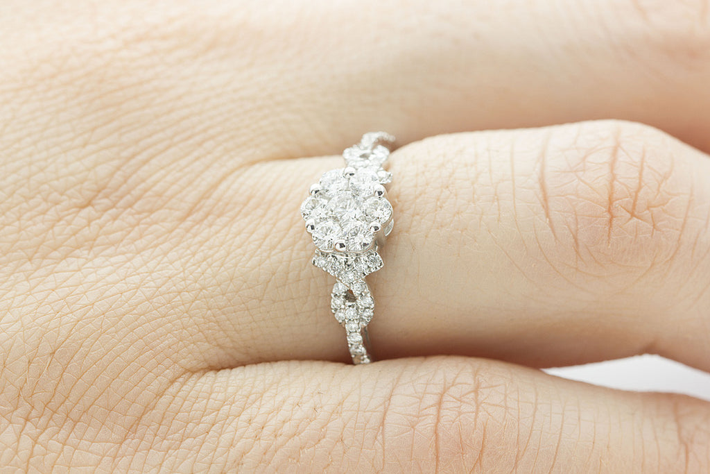 Illusion Set Diamond 18K White Gold Ring