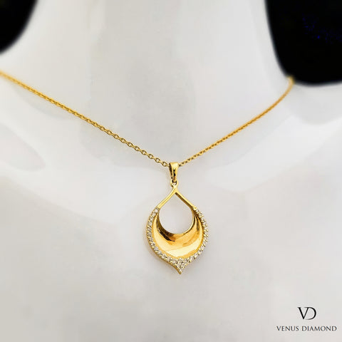 18k Yellow Gold Pendant