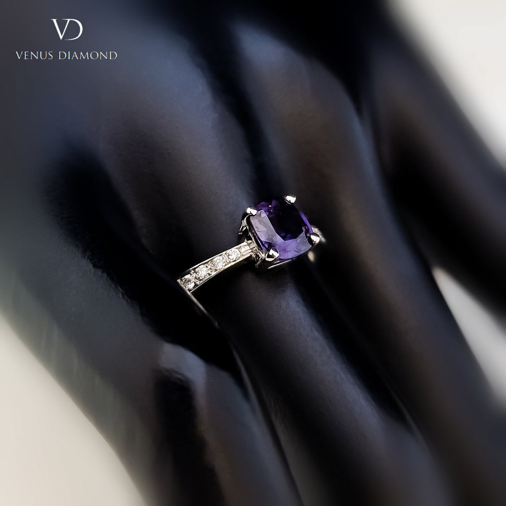 18k White Gold Diamond and Purple Sapphire Ring