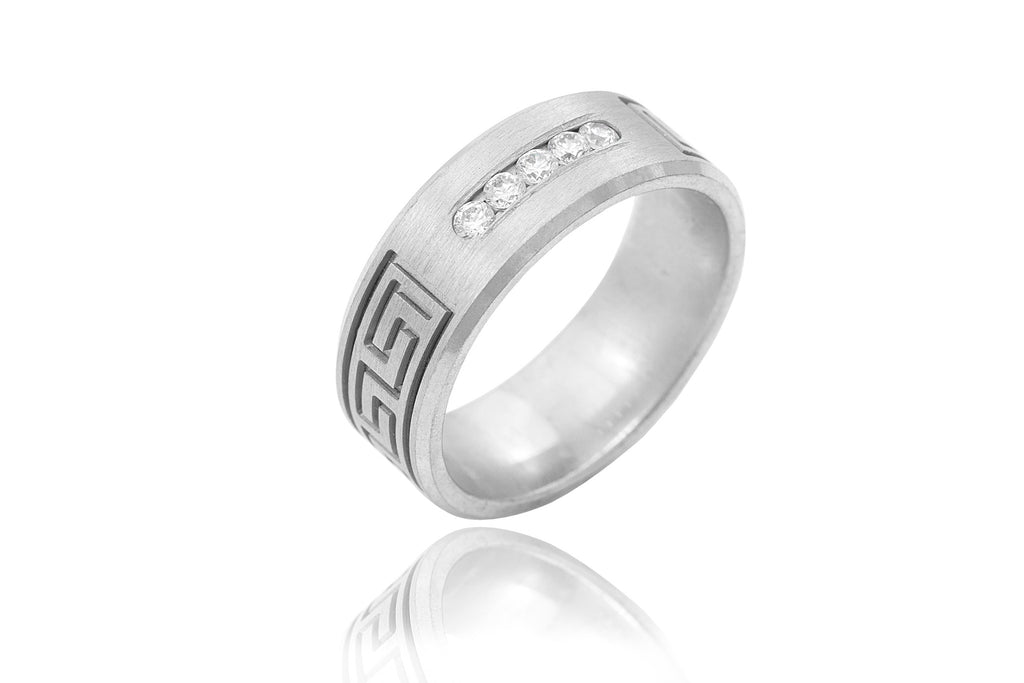 18K Polished Mat Centre with Shiny Edge Celtic Design Diamond 7mm Wedding Ring