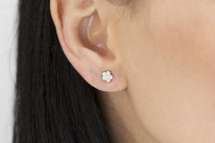 Diamond Illusion 18K White Gold Stud Earrings