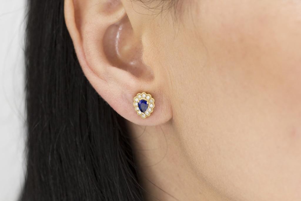 Blue Sapphire and Diamond Cluster 18K Yellow Gold Stud Earrings
