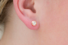 Rub Over Diamond 18K  Rose Gold Stud Earrings