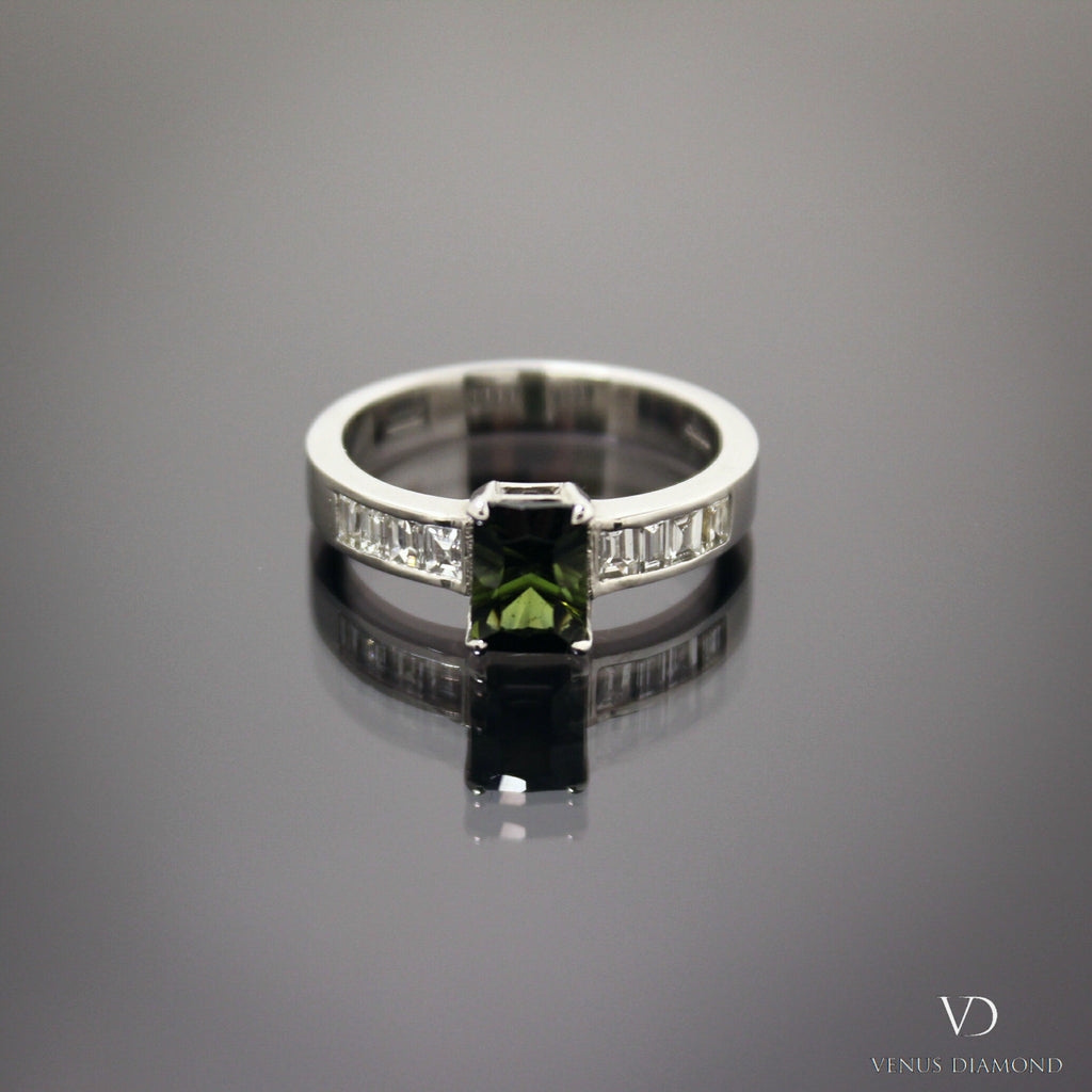 18k White Gold Diamond & Green Tourmaline Ring