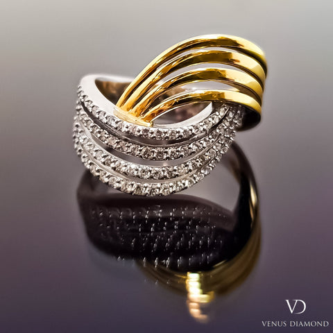 18k White and Yellow Gold Diamond Ring
