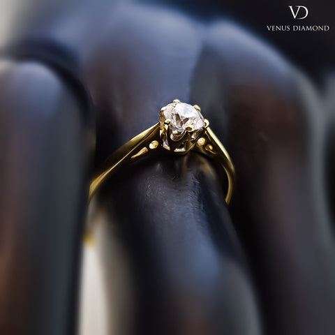 18k Yellow Gold Diamond Solitaire Engagement Ring