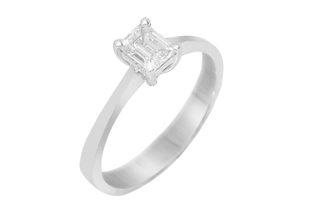 Emerald Cut Diamond Solitaire 18K White Gold Engagement Ring