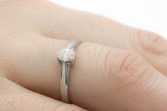 Oval Cut Diamond Solitaire 18K White Gold Engagement Ring