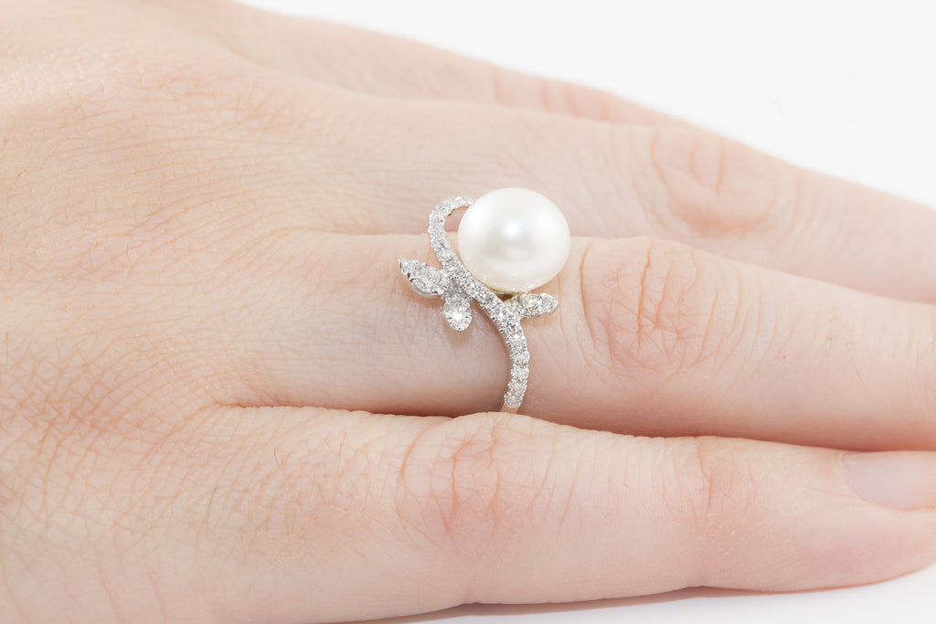 Pearl and Diamond Fantasy 18K White Gold Ring