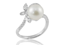 Pearl and Diamond Fantasy 18K White Gold Ring
