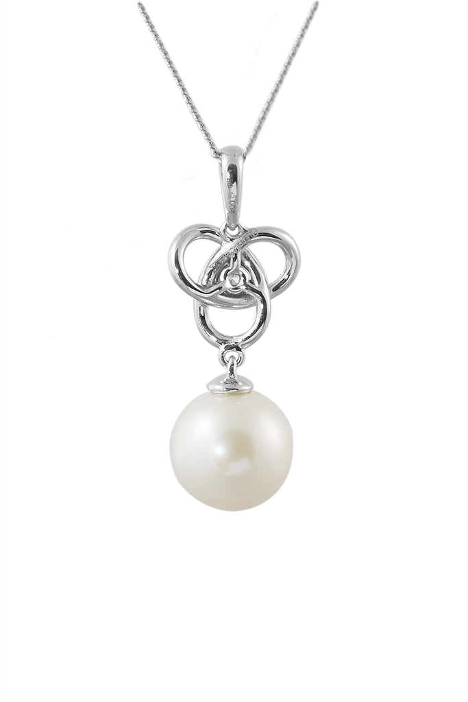 Pearl and Diamond Fancy Design 18K White Gold Pendant