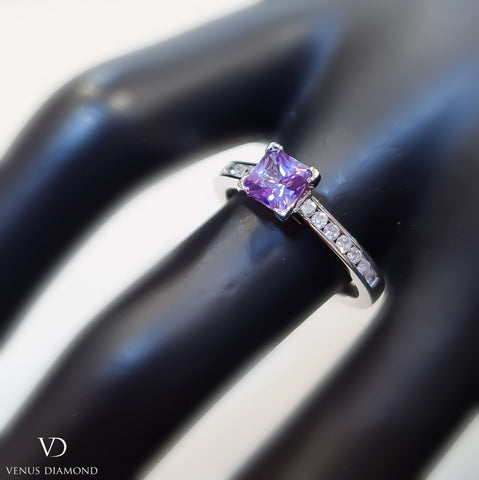 18k White Gold Diamond and Purple Sapphire Ring