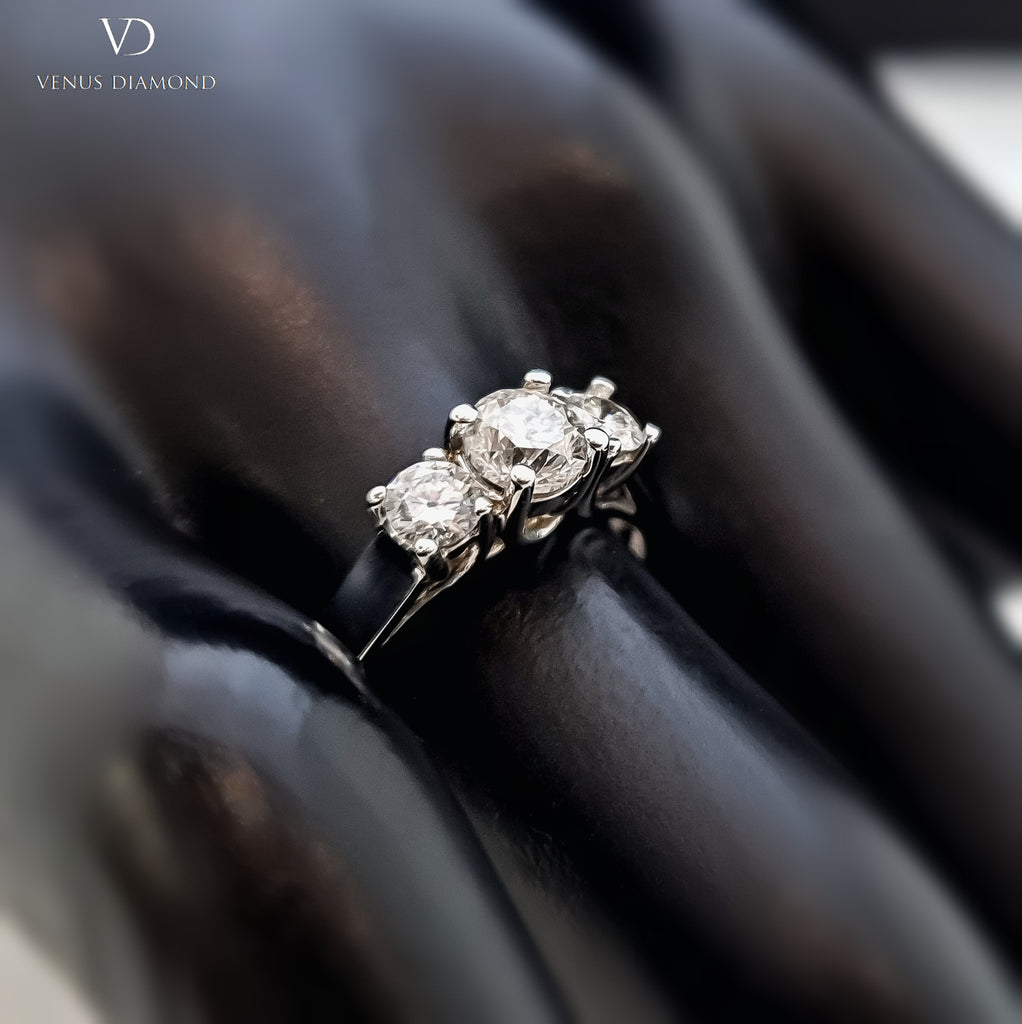 18k White Gold Diamond Trilogy Ring