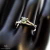 18k White Gold Green Sapphire Ring With Diamond Pleated Shank