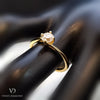 18k Yellow Gold Solitaire set on Twisted Band