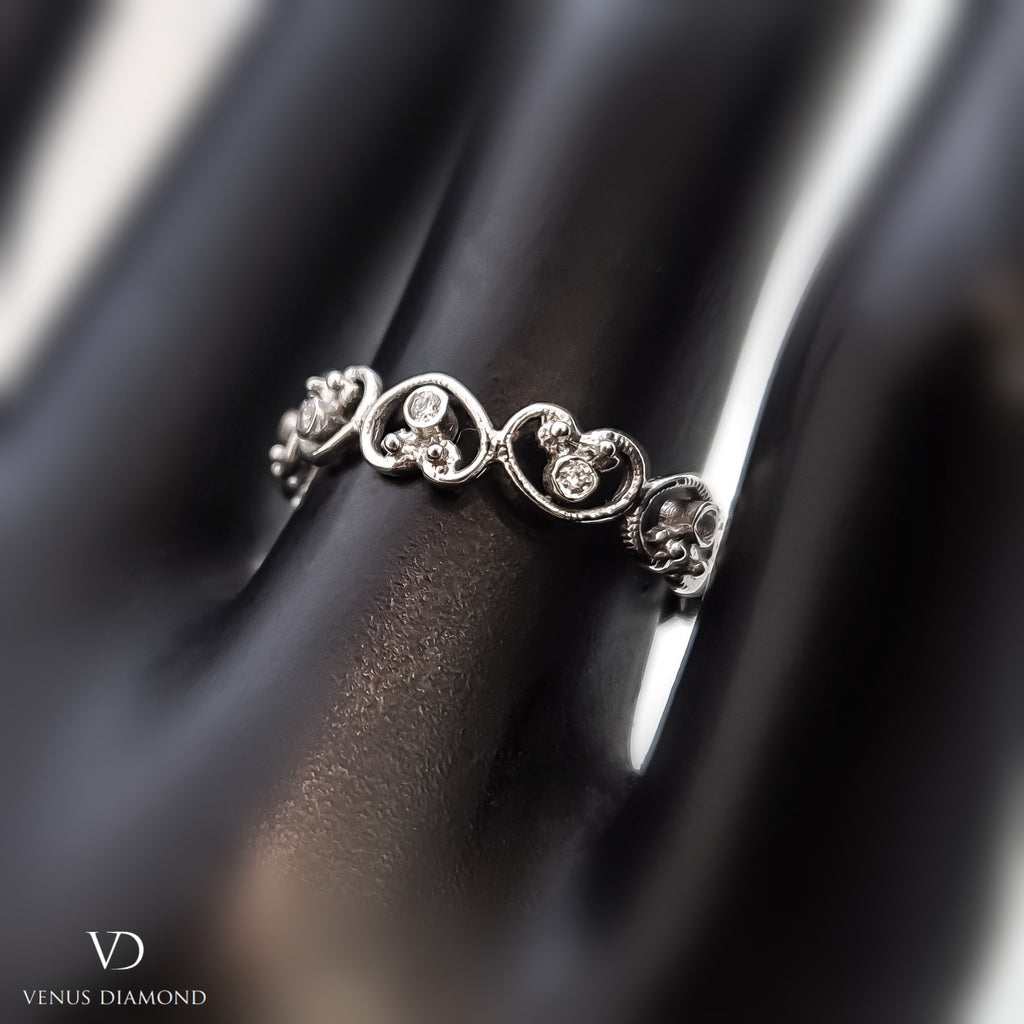 14k White Gold Diamiond Band with Heart Shape Motive