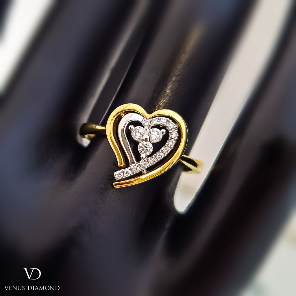 18k White & Yellow Gold Diamond Heart Shape Ring