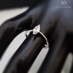 18k White Gold Marquise Cut Solitaire Engagement Ring