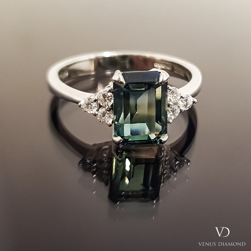 18k White Gold Diamond & Teal Sapphire Ring
